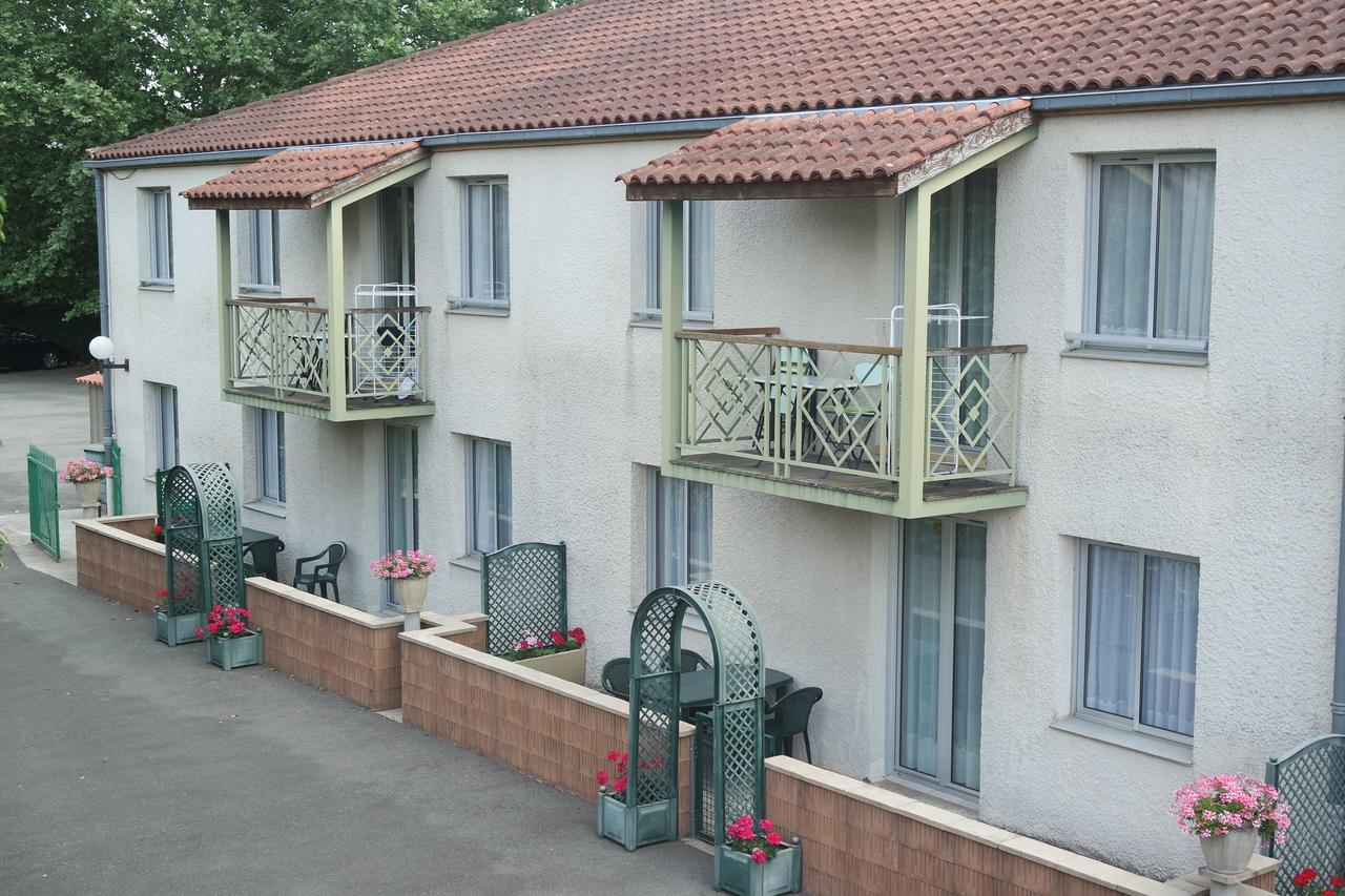 Hotel Le Tulipier Cransac Exterior photo
